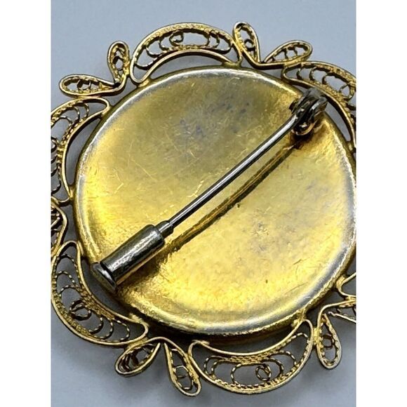 Vintage Brooch Damascene Gold Tone  Filigree Floral Bird 1.5” Pin Trombone Clasp - Picture 7 of 7